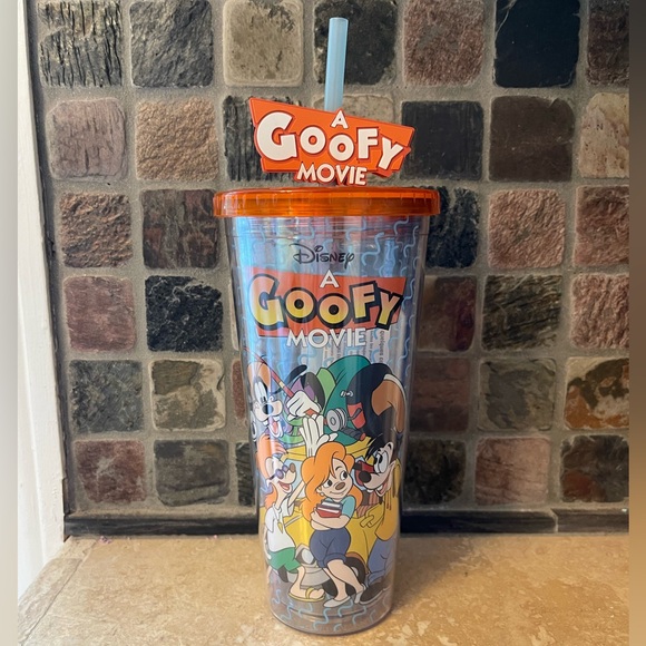 Disney A Goofy Movie Plastic Cold Tumbler with Lid Straw and Rubber Straw Topper - Picture 1 of 5